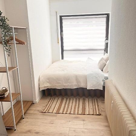 Gemuetliches Zentrales Apartment 2 Min Bis Du Hbf Duisburg Eksteriør billede