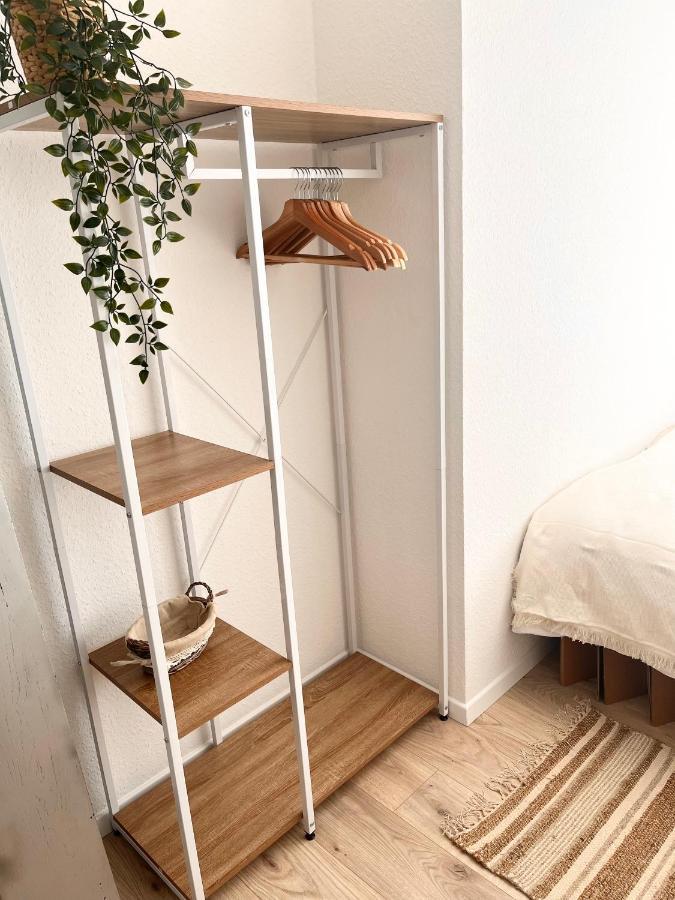 Gemuetliches Zentrales Apartment 2 Min Bis Du Hbf Duisburg Eksteriør billede